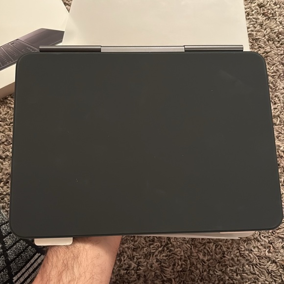 Apple Magic Keyboard 11“ for iPad Pro (M4 model) *Open Box* Black - Picture 5 of 10